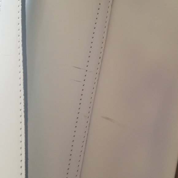 Saks fifth avenue white handbag with silver detail - Picture 5 of 6